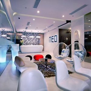 Hotel Neo Melawai By Aston